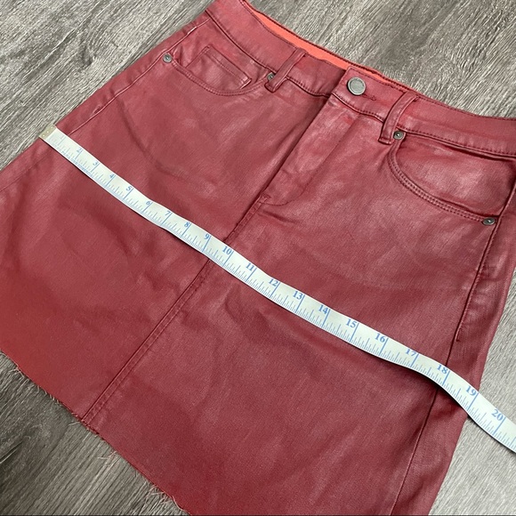 NEW BLANK NYC Burgundy Coated Denim Mini Skirt 28 - Picture 5 of 16
